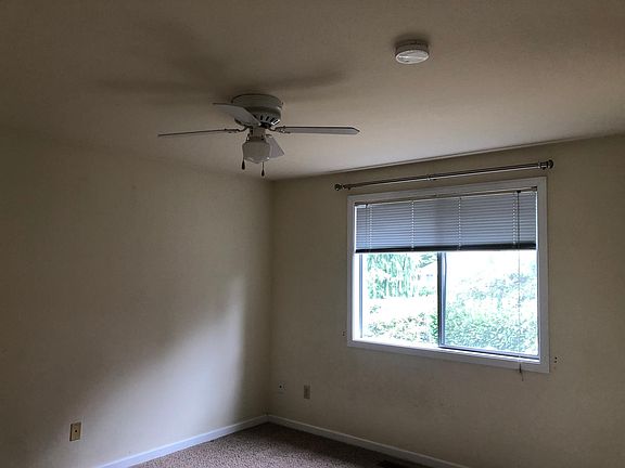 3rd image of 13320 NE 135th St