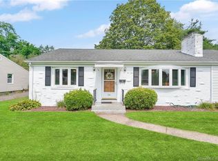 26 Goodrich Ave, Cromwell, CT 06416
