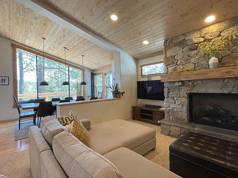 13049 Hillside Dr — Photo 5