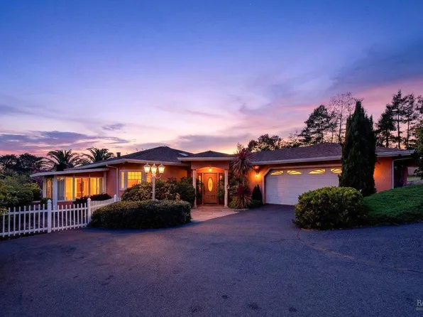 484 Oak Street, Penngrove, CA 94951