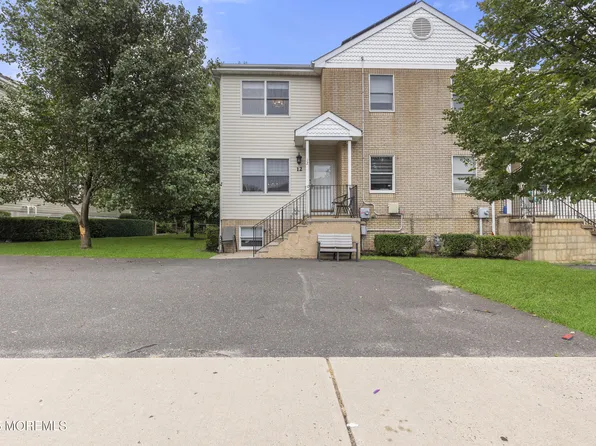 12 Taft Avenue, Lakewood, NJ 08701