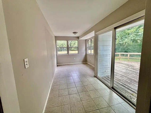 4 bed, 1600 sqft, $1,800 — Photo 4