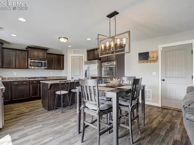 3812 Chia Dr — Photo 16