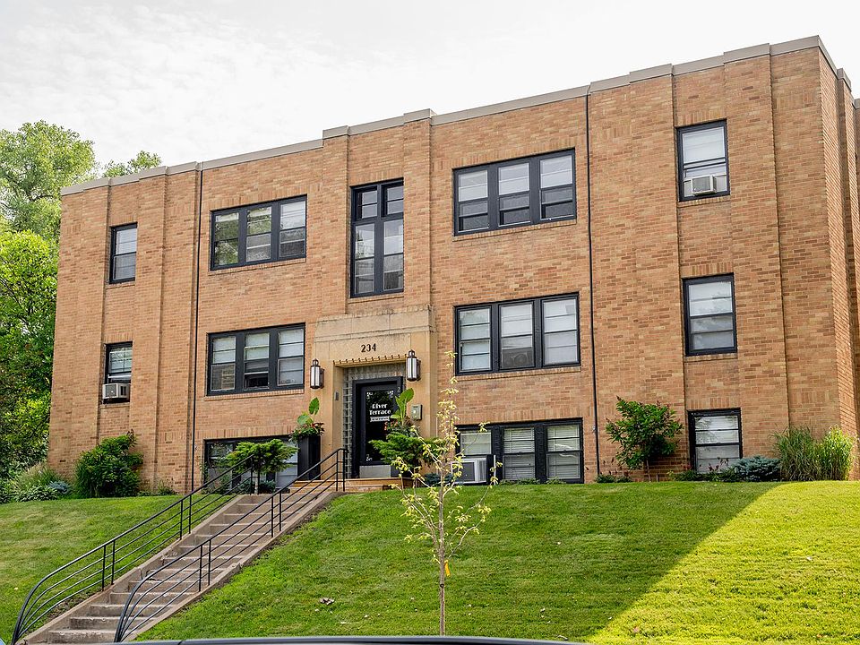 1st image of 234 Montrose Pl #4