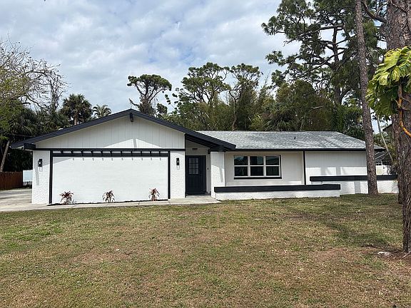 2nd image of 1846 Seafan Cir