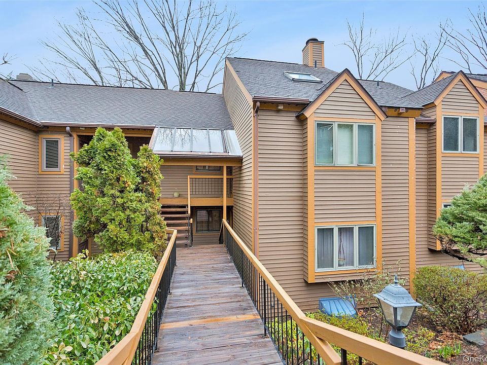 1st image of 806 Eagle Bay Drive