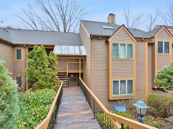 806 Eagle Bay Drive, Ossining, NY 10562