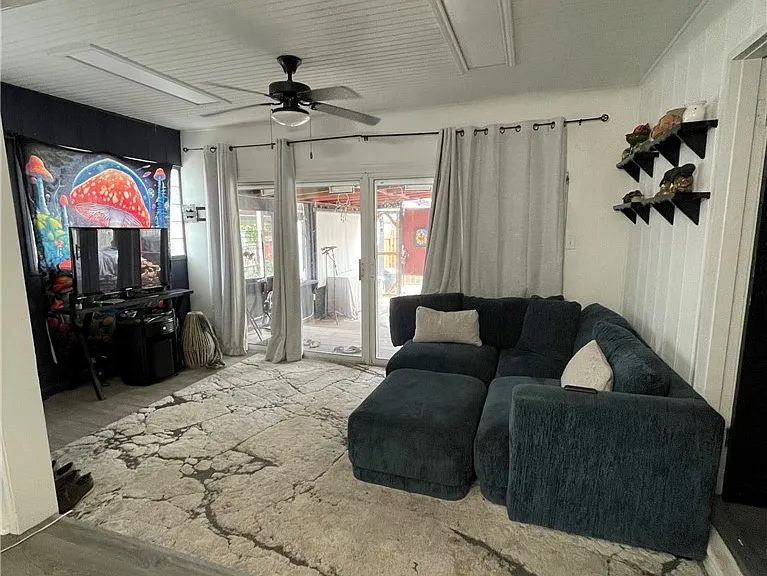 1314 Devon Dr — Photo 5