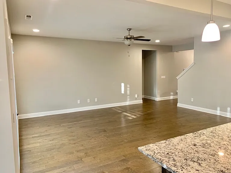 113 James Parcus Cir — Photo 8