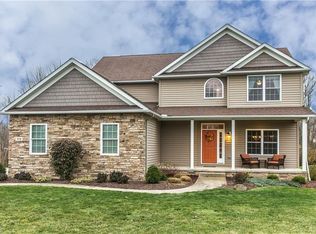 114 Sapphire Ln, Streetsboro, OH 44241