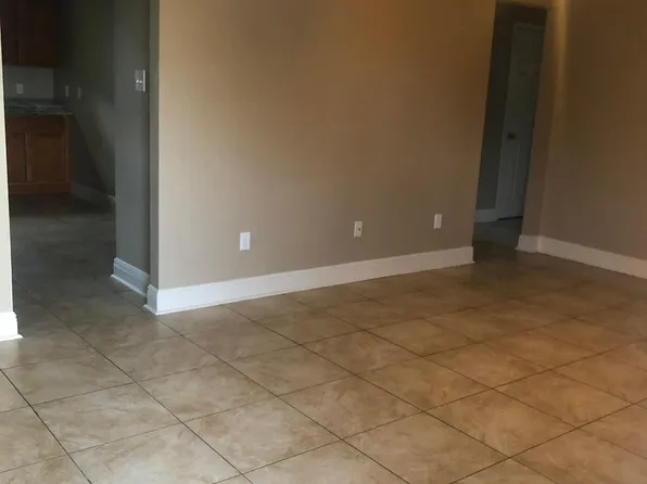 8611 Dinkins St, New Orleans, LA 70127