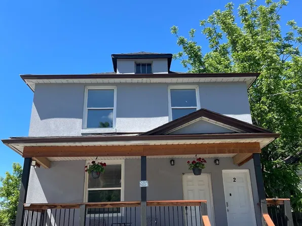83 Carlton St, Saint Catharines, ON L2R 1R1