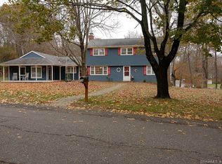 10 Mariner Cir, Trumbull, CT 06611