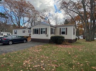 176 Lower Collins Street, Seabrook, NH 03874