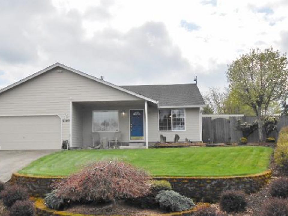2nd image of 6309 NE 44th Cir