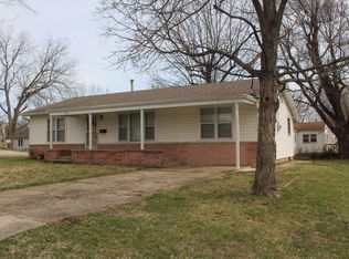 524 N Water Ave, Bolivar, MO 65613