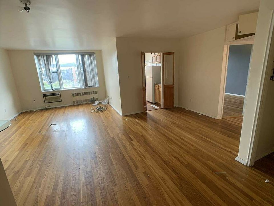 1st image of 525 Ocean Pkwy APT 5B