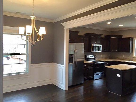 4th image of 1063 Laramie Lot 120