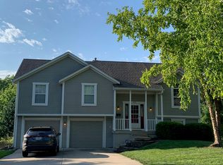 1622 SW New Orleans Ave, Lees Summit, MO 64081