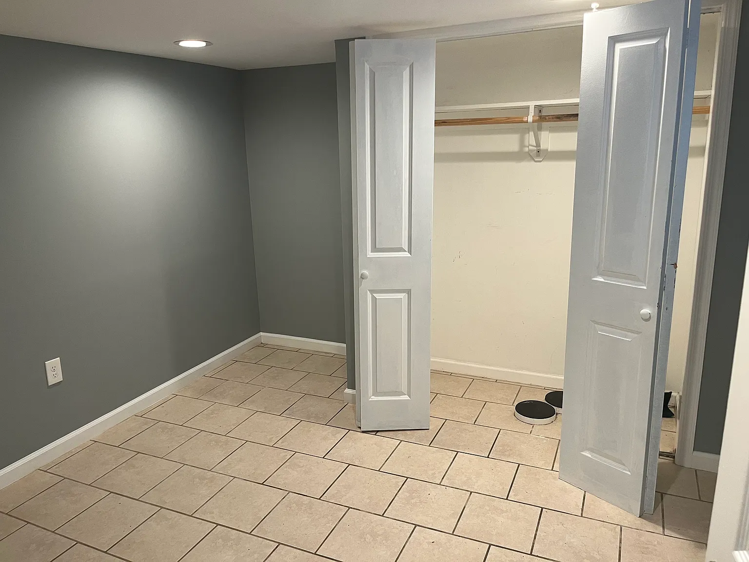 2 bed, $2,000 — Photo 3