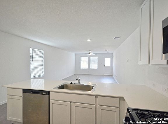4th image of 3744 Axis Hill St