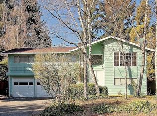 6110 NE 202nd St, Kenmore, WA 98028