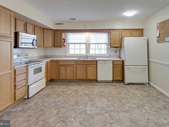 4th image of 5933 One Penny Dr