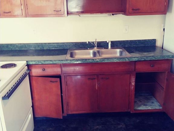 5th image of 186 E Wilbur Ave