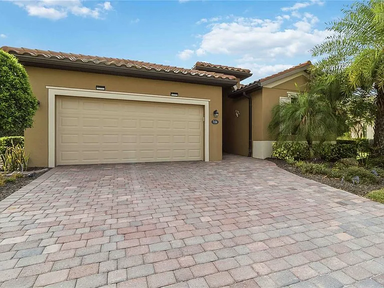 7156 Marsh View Ter — Photo 1