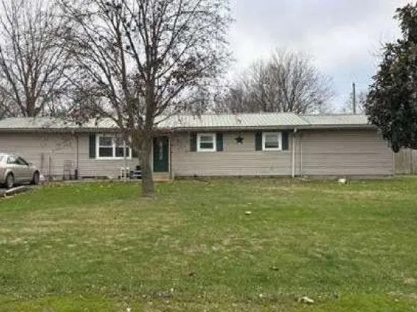 2638 N Jeffrey St, Scottsburg, IN 47170