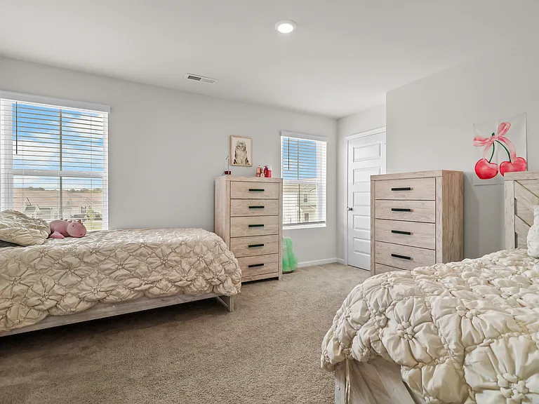 901 Moray Ln — Photo 31