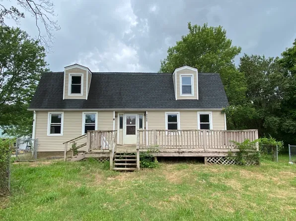 1155 Woodson Rd, Pleasant View, TN 37146