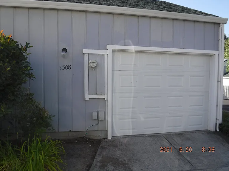 3508 Marina Ct N — Photo 5