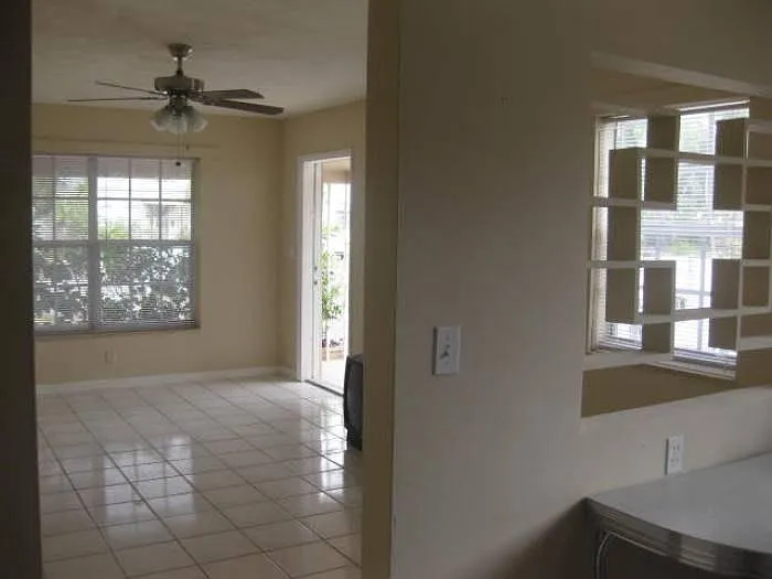 1842 Rodman St #1 — Photo 4