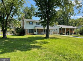 416 Ritchie Pkwy, Rockville, MD 20852
