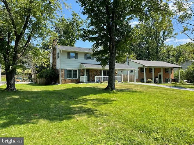 416 Ritchie Pkwy photo 1