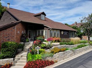 2711 Buckingham Dr APT 308, Lisle, IL 60532