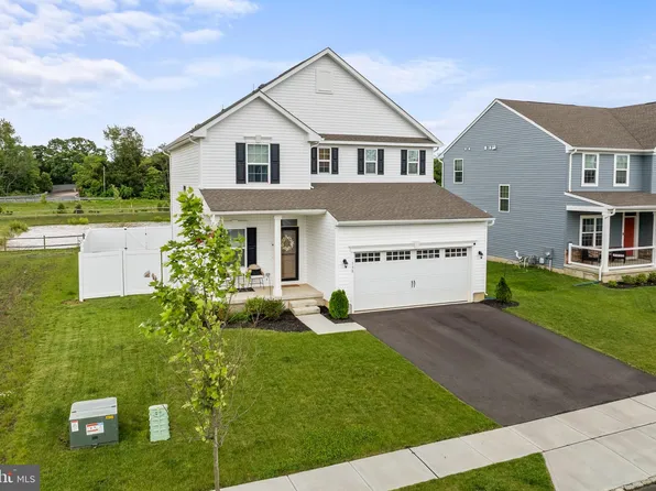 138 Merseyside Dr, Swedesboro, NJ 08085