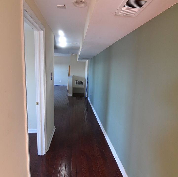 1st image of 2401 E York St Fl 3rd