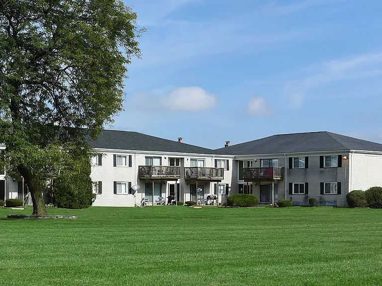 Waynewood Apartments — Photo 15