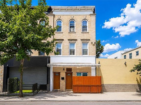 3rd image of 2062 Bath Ave