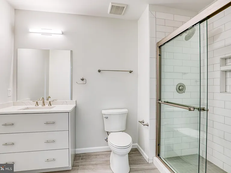 210 E Boscawen St #200 — Photo 9