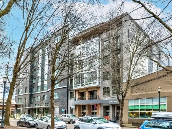 327 NW Park Ave APT 4B, Portland, OR 97209