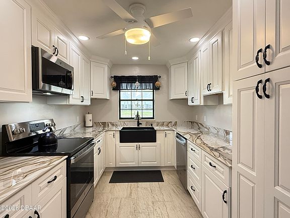 4th image of 2331 Juniper Dr