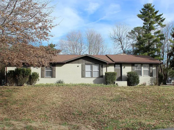 1500 Clayshire Dr, Murray, KY 42071