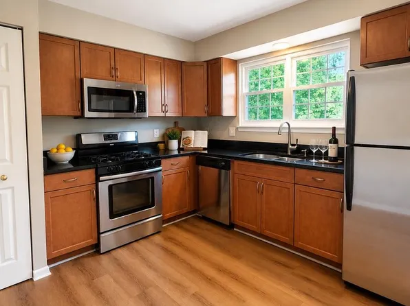 14754 Basingstoke Loop, Centreville, VA 20120
