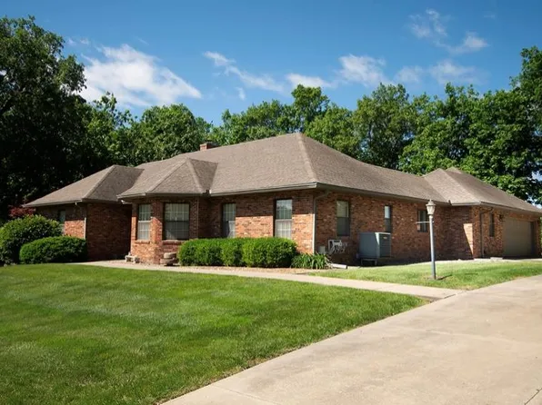 2110 Woodcrest St, Chillicothe, MO 64601