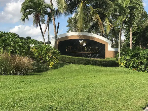 1068 N Benoist Farms Rd, West Palm Beach, FL