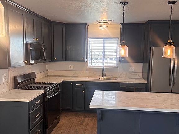 5th image of 3872 E Ashlan Ave