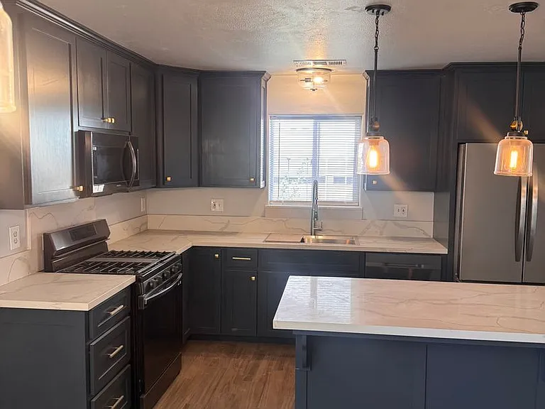 3872 E Ashlan Ave — Photo 5